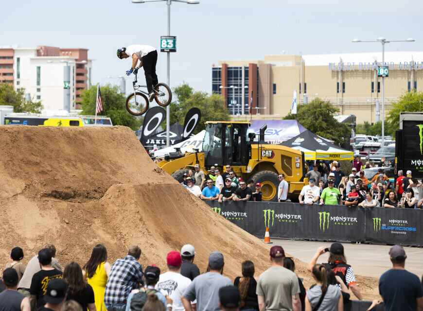 Free Agent team rider Bryce Tryon wins the Monster Energy Triple Challenge in Glendale Arizona.